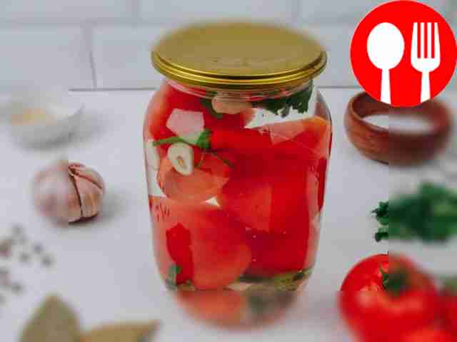 Помидоры в банках, соленые холодным способом