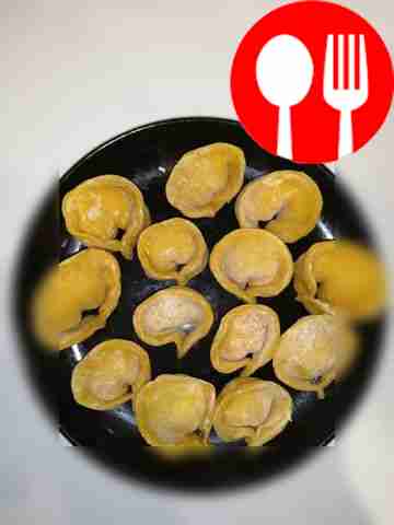 Сочные тортеллини с грибами и рикоттой