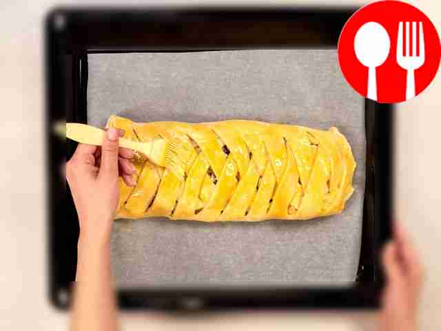 Приготовьте рыбный пирог с картошкой на...