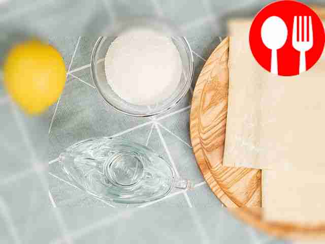 Заготовьте ингредиенты для берлинского пирога....