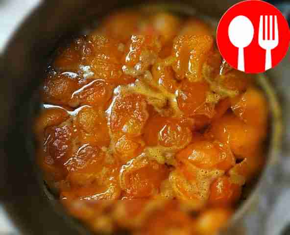 Поставьте кастрюлю на огонь и варите 15 минут....