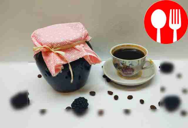 Подавайте варенье в небольшой пиале; чтобы...