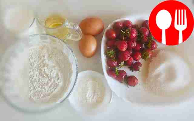 Соберите все ингредиенты для вафель. Отмерьте...