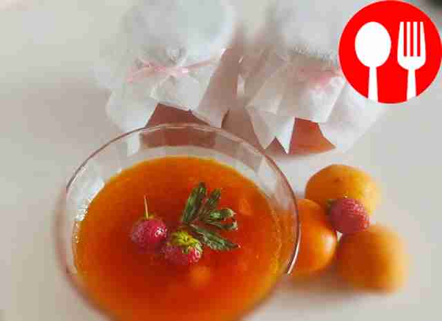 Тягучий абрикосовый джем