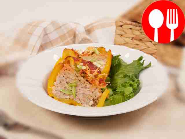 Фаршированные перцы с курицей