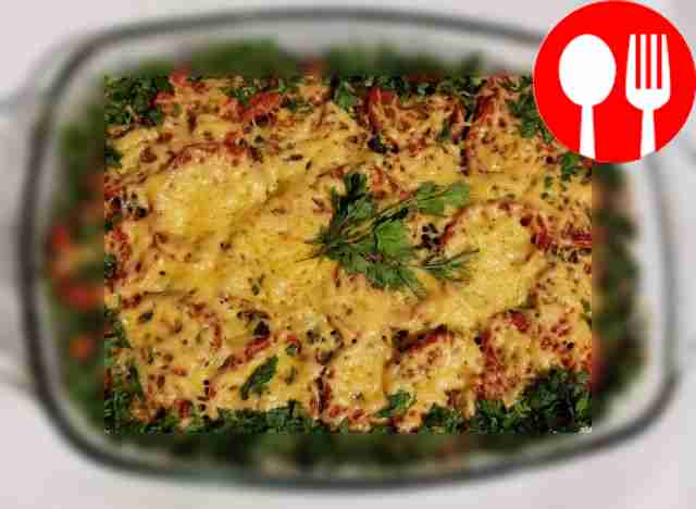 Аппетитное&nbsp;запеченное&nbsp;мясо&nbsp;с&nbsp;овощами&nbsp;и&nbsp;грибами