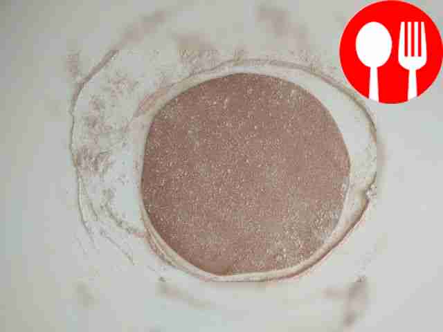 Замесите гладкое и эластичное тесто,...