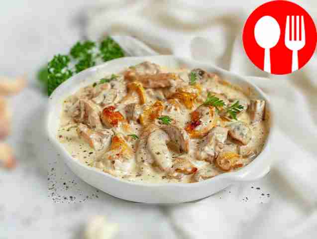 Ароматные лисички с курицей