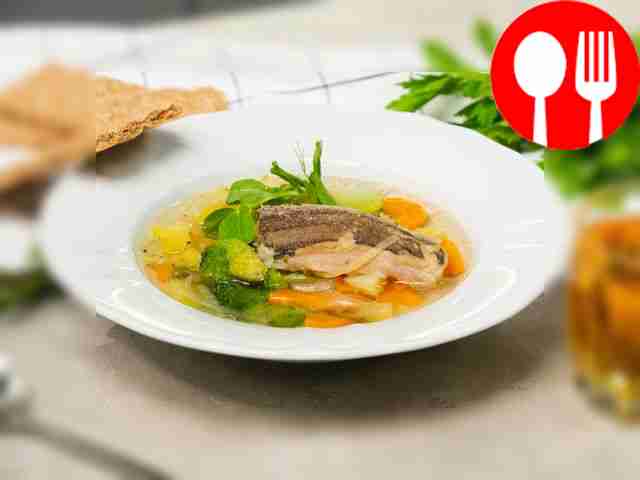 Диетический рыбный суп с брокколи