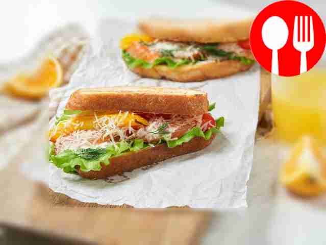 Разместите батард с лососем на толстой...