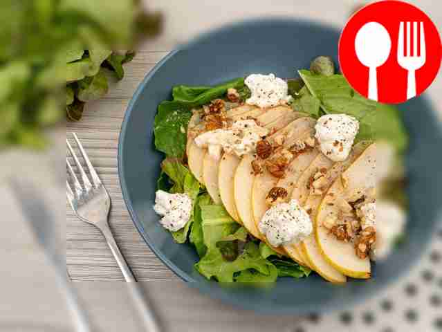 Салат с грушей, рикоттой и грецкими орехами...