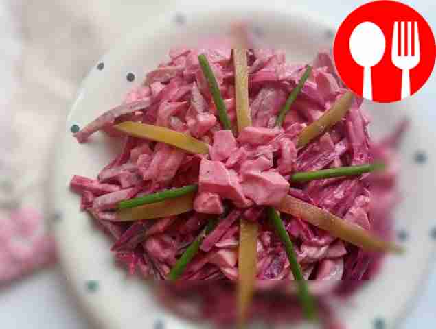 Нежный салат с кальмарами и свеклой