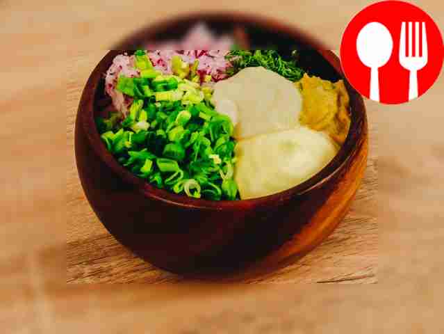 Внесите майонез, горчицу и хрен.