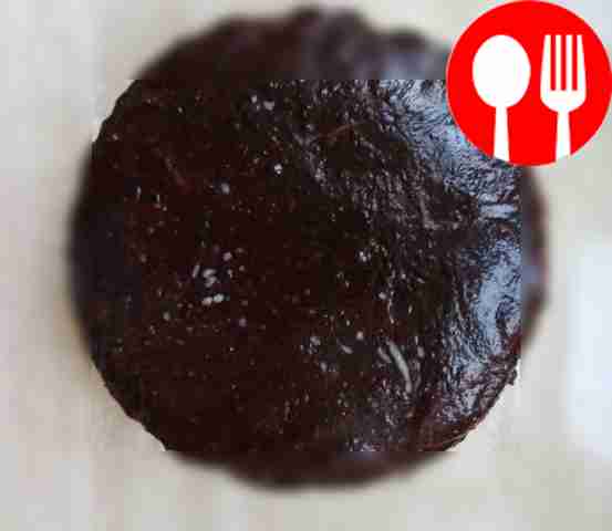 Праздничный шоколадный торт с коньяком