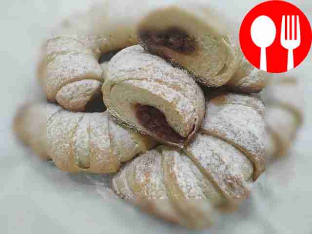 Изумительные рогалики с вишней