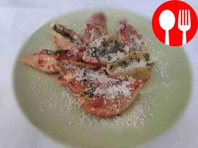 Эффектные маникотти с сырной начинкой