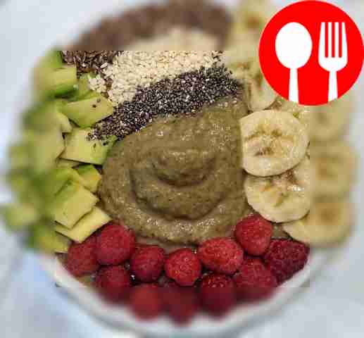 Летний боул с фруктами