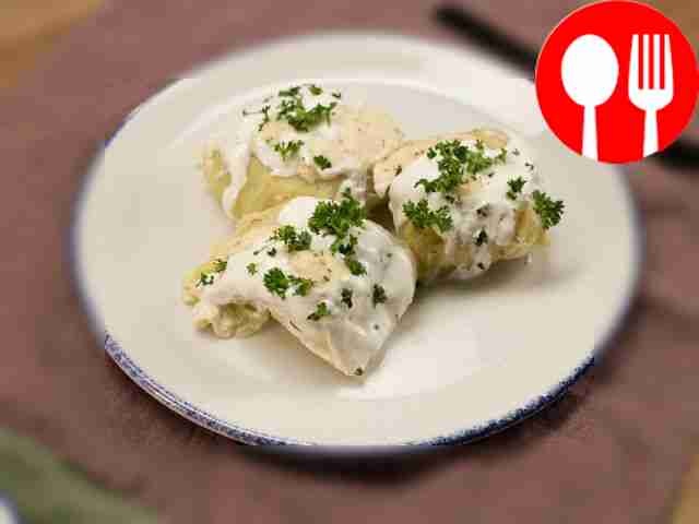 Голубцы в сметанном соусе