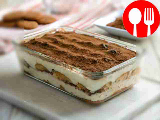 Тирамису с сахарной пудрой